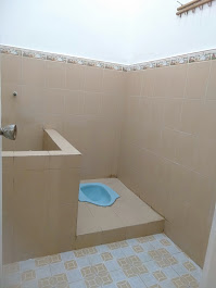 Kamar Mandi Bersama